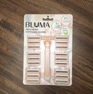 Pink Triple Blade Disposable Razors